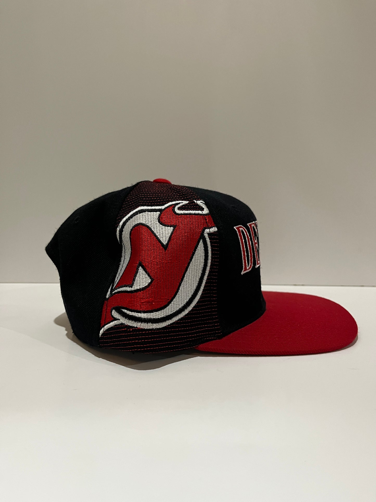 Vintage Sports Specialties New Jersey Devils Snapback Hat